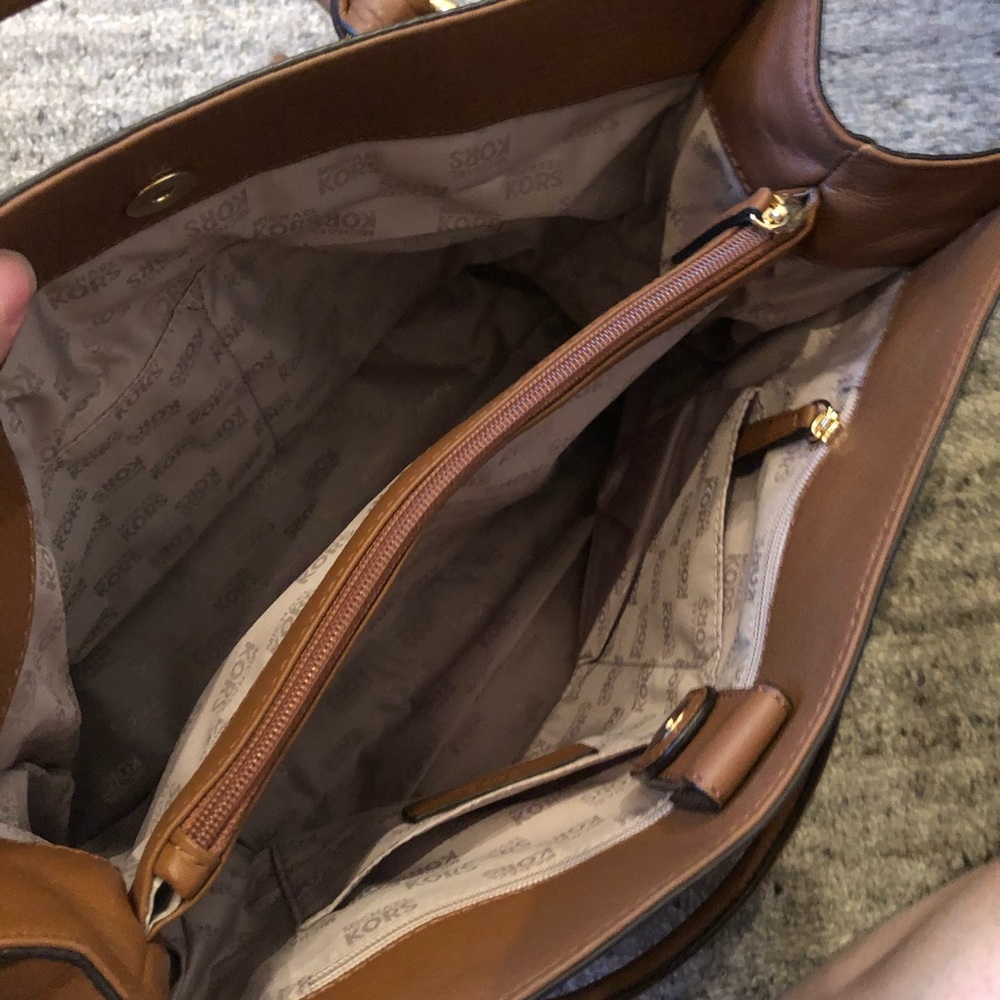 MK Hamilton large cognac Gold Trim Tote - Picture 8 of 9